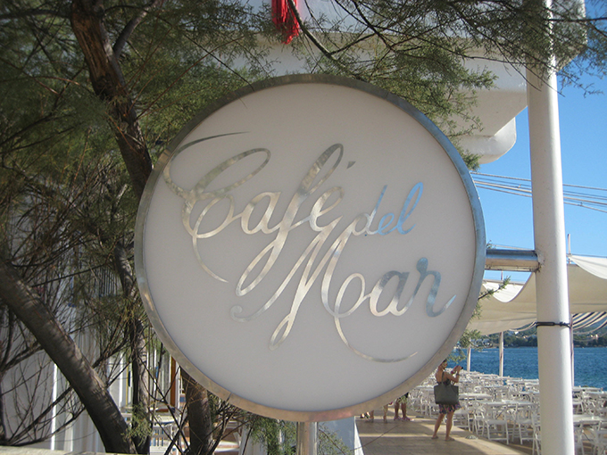 cafe-del-mar