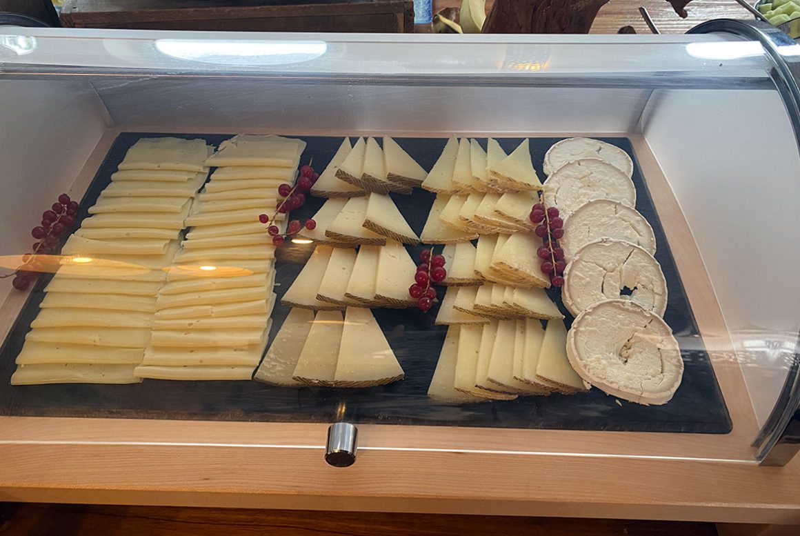 ibizagevoel-petunia-ontbijt