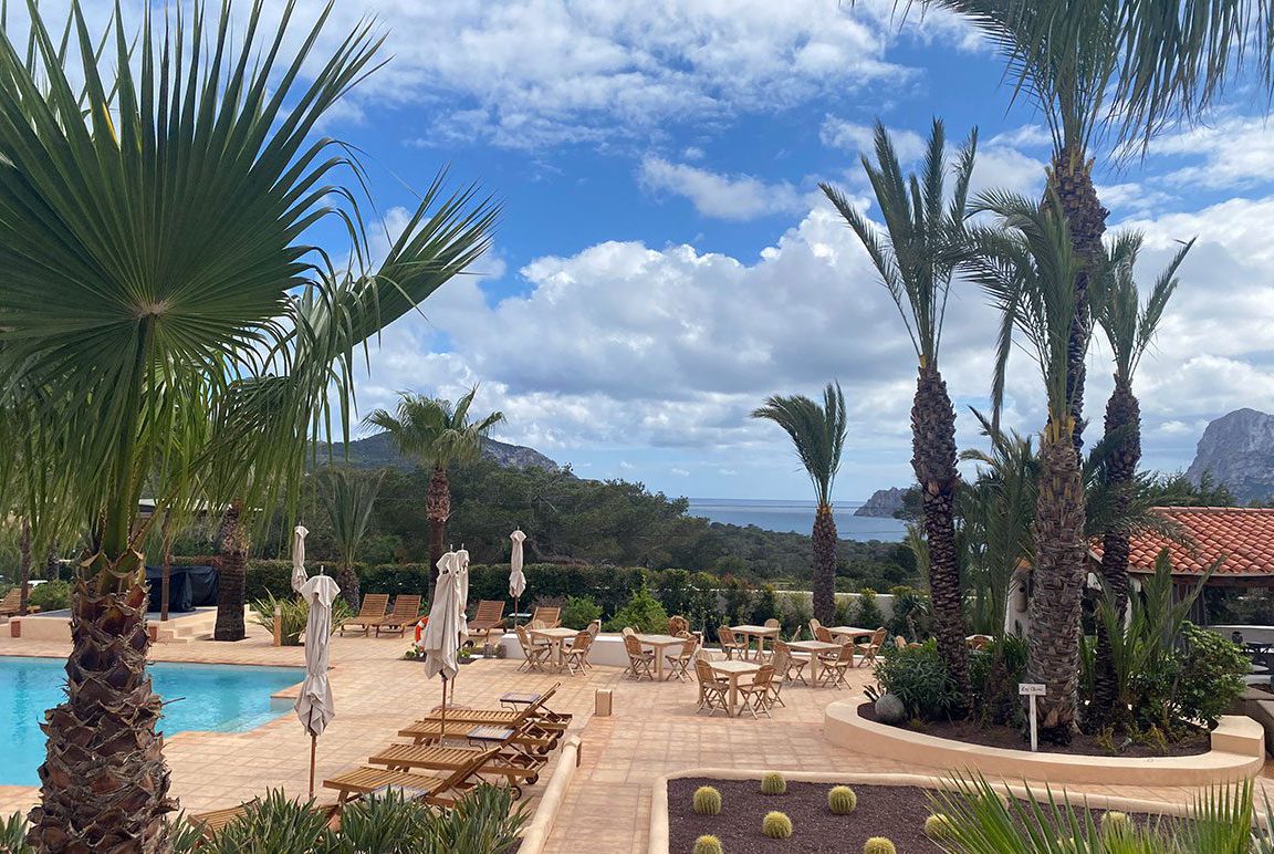 ibizagevoel-petunia-uitzicht