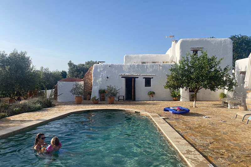 can-blay-finca-patricia-noor-zwembad